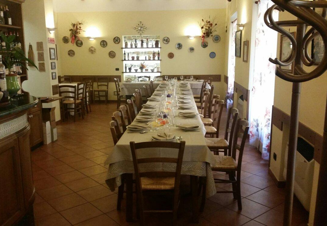 Mele餐馆和美食-Osteria Rivo Pila