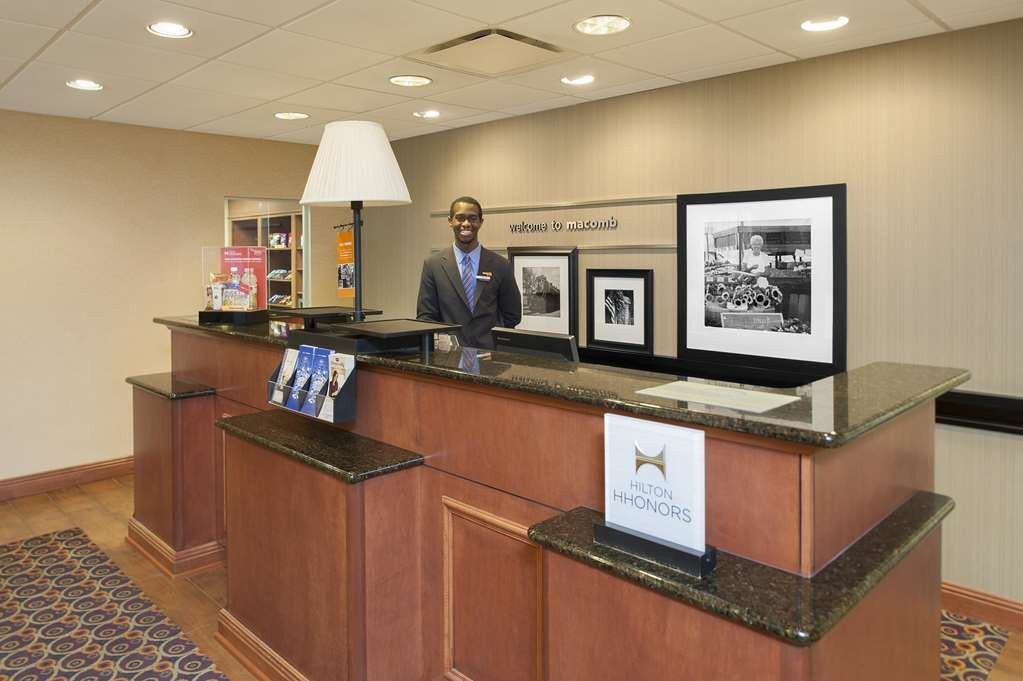 Hampton Inn Macomb主图