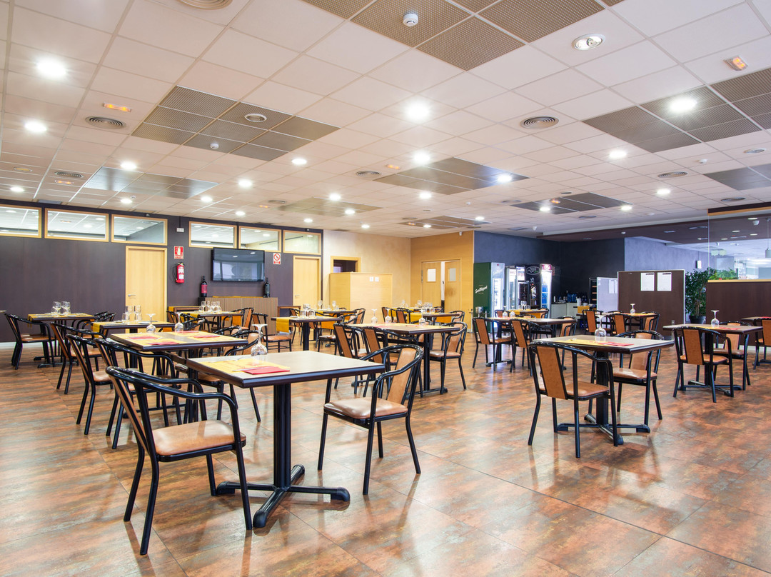 Linyola餐馆和美食-Àrea de Vilasana