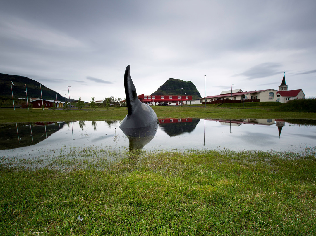 Orca Sculpture景点图片
