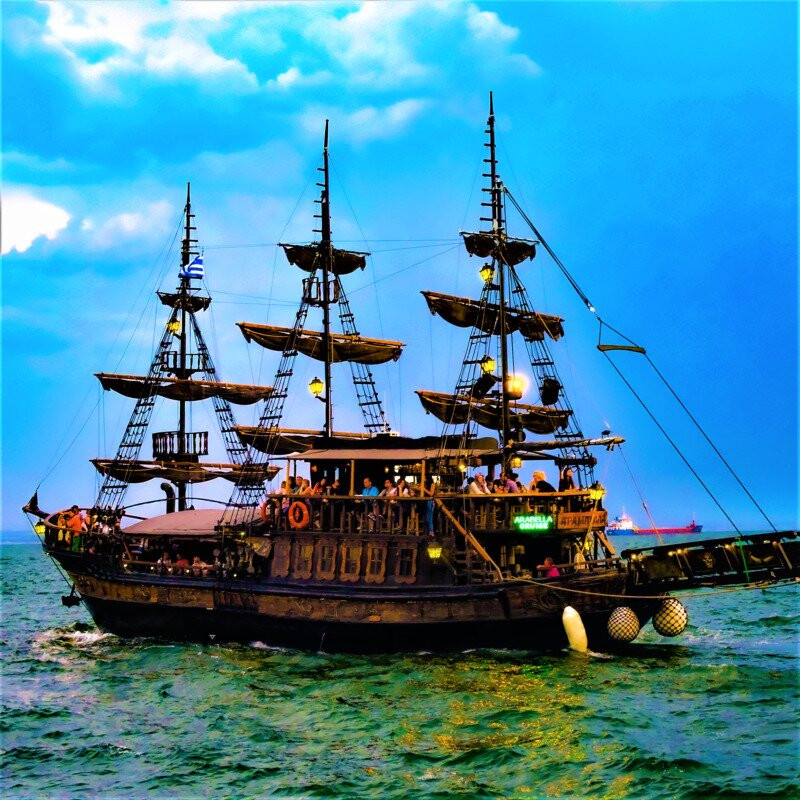 Arabella Cruise Bar-塞萨洛尼基必去景点