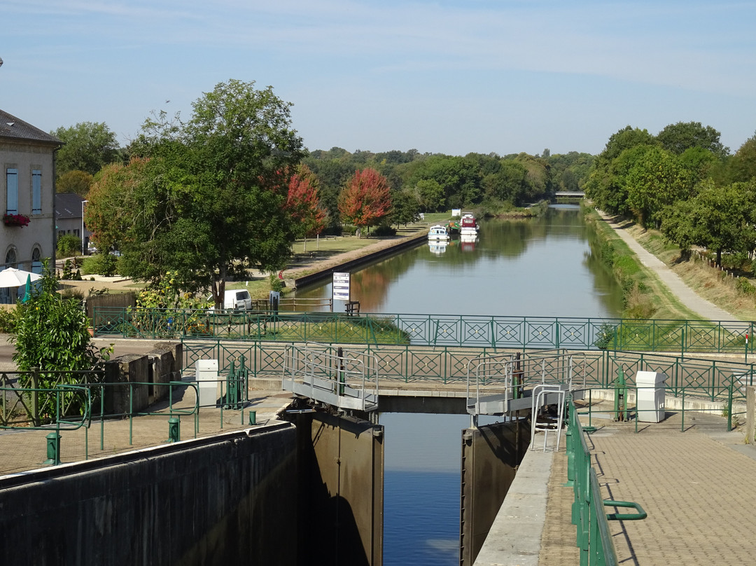Pont Canal Du Guetin景点图片