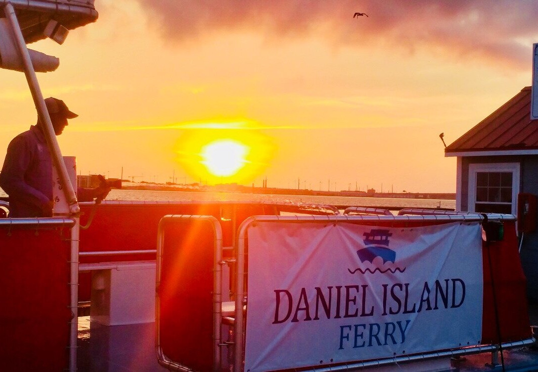 Daniel Island Ferry-查尔斯顿必去景点
