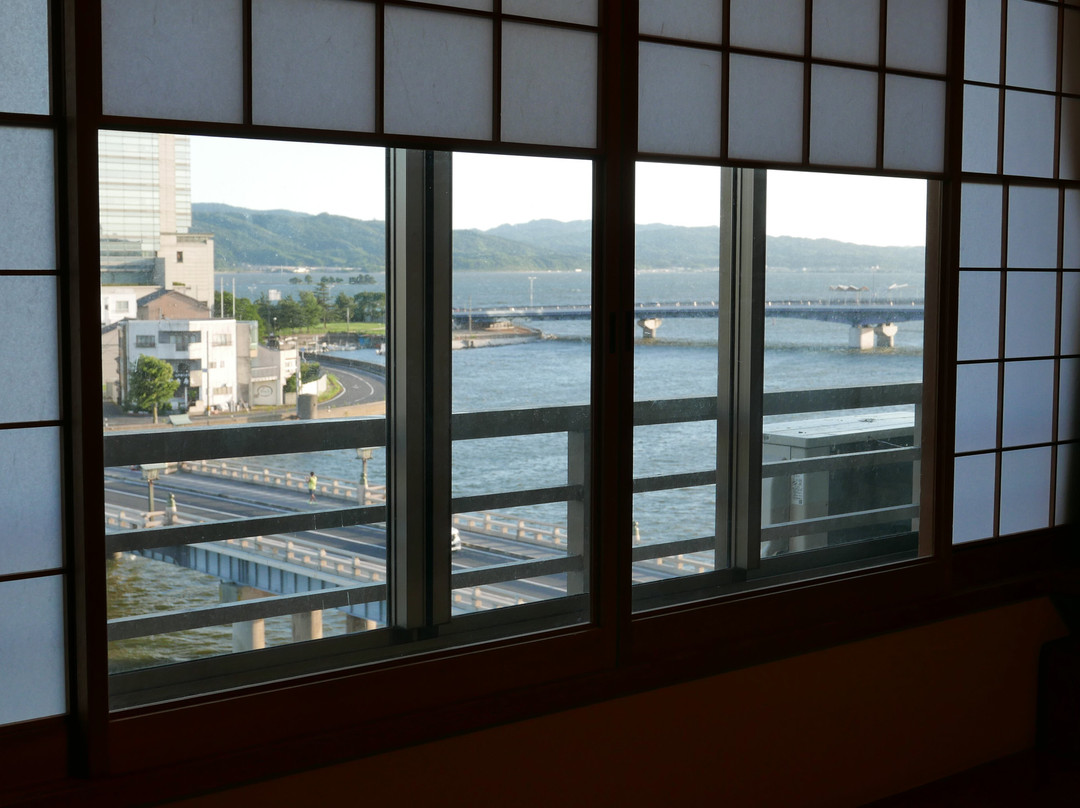 Shinjiko Ohashi Bridge-松江市必去景点