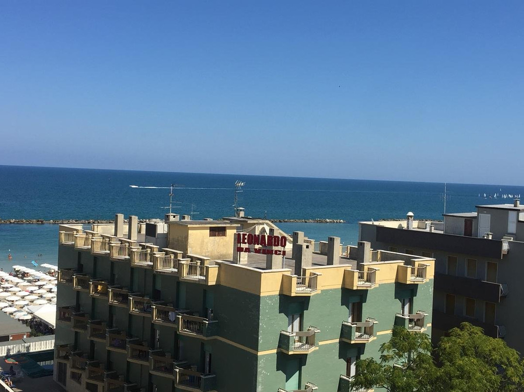 Amadei Hotel Figaro & Apartments主图