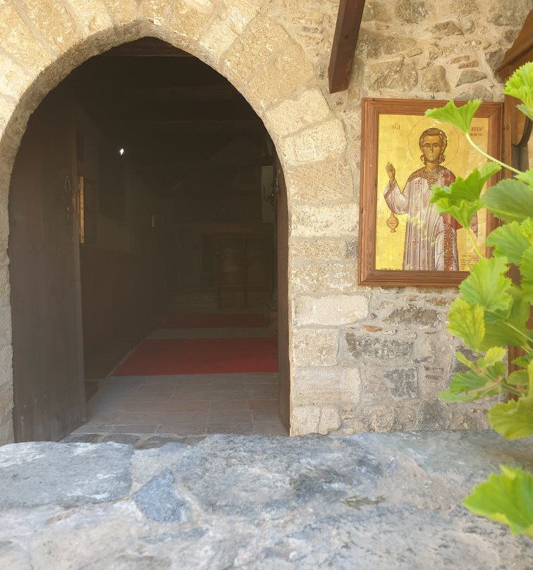 Agios Ioannis Lambadistis Monastery景点图片