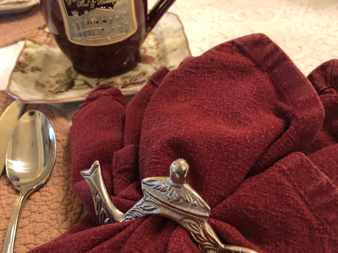 Red Bluff Cottage主图