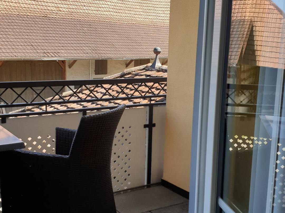 赫希酒店餐厅主图