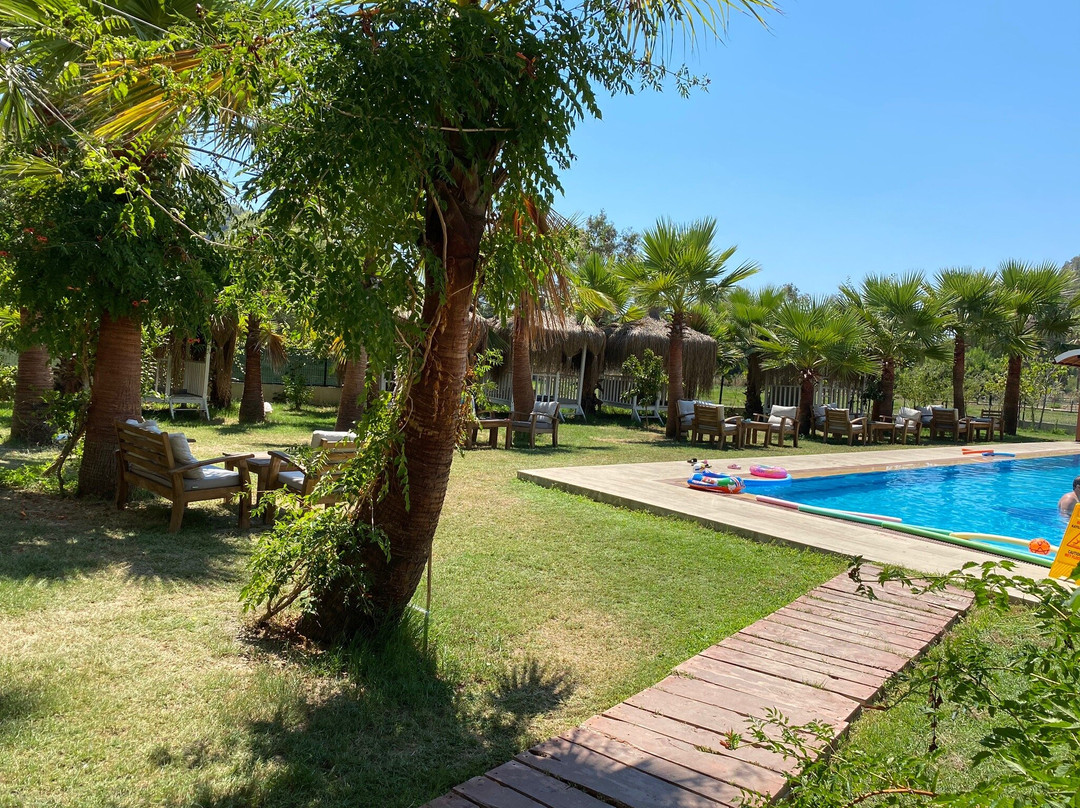 戈西克花园物语酒店主图