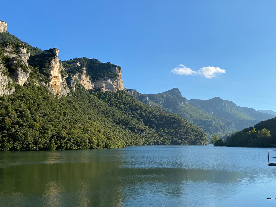 Embalse de Sobron y desfiladero景点图片