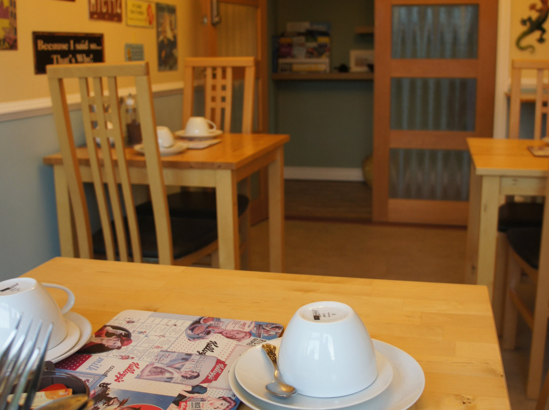 Alexander House主图