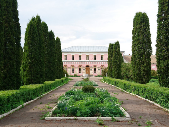 Usad'ba Shatilovykh-Mokhovoye必去景点