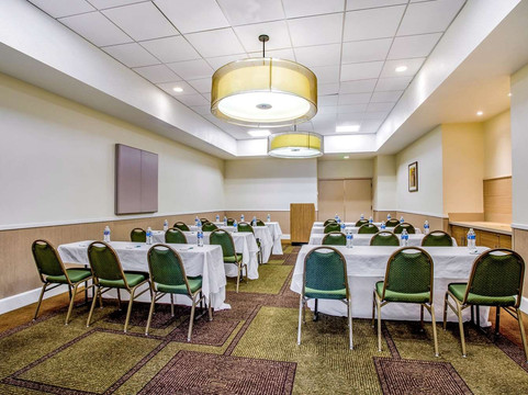 La Quinta Inn & Suites by Wyndham Danbury主图