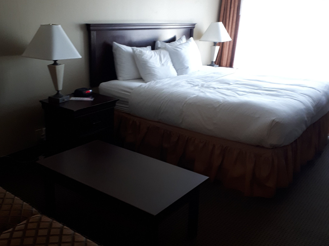 Ramada by Wyndham Cornwall主图