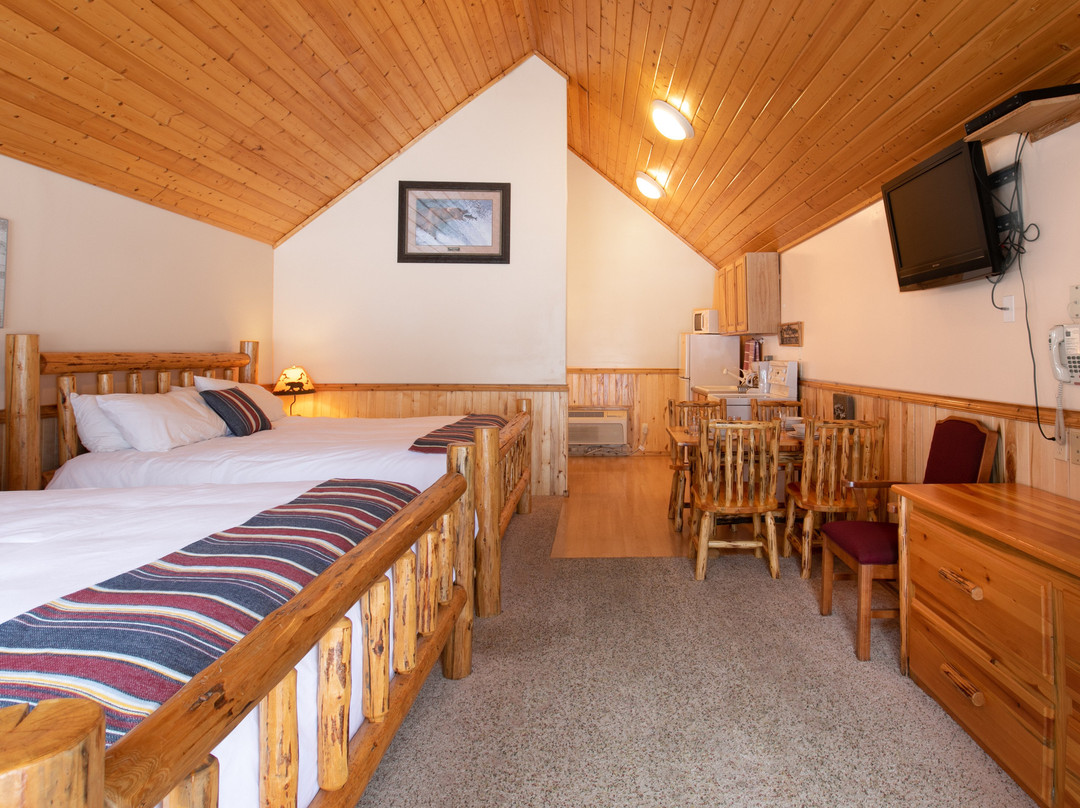 Beargrass Lodging and RV Resort主图