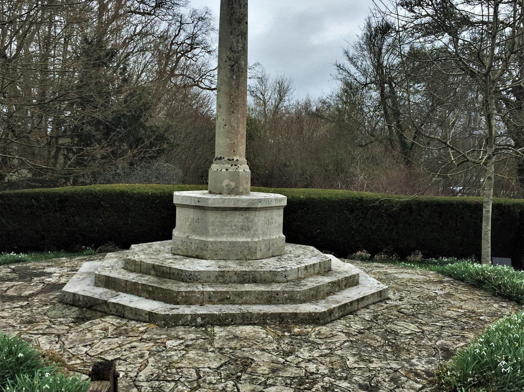 Wadhurst Memorial Cross景点图片