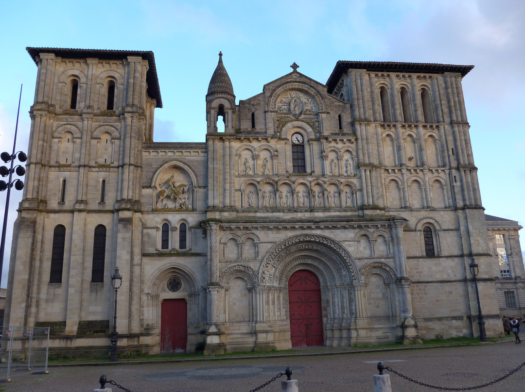 Église Sainte-Croix景点图片