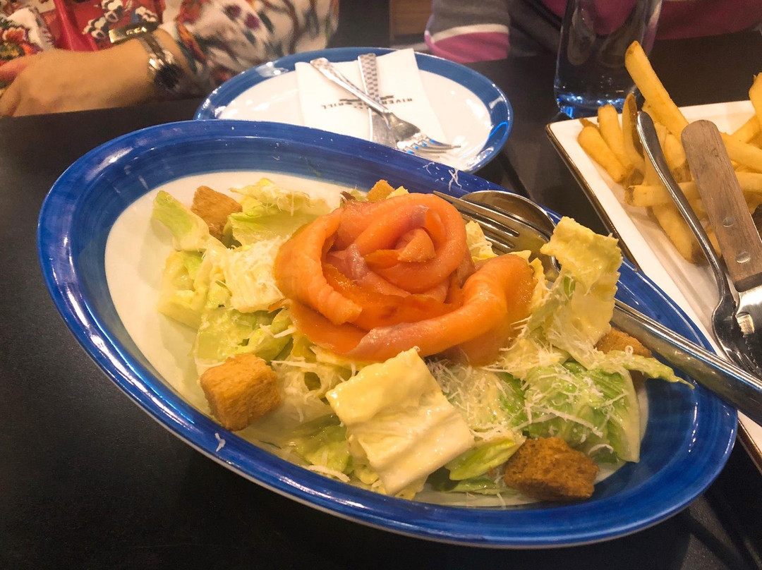Riverside Grill