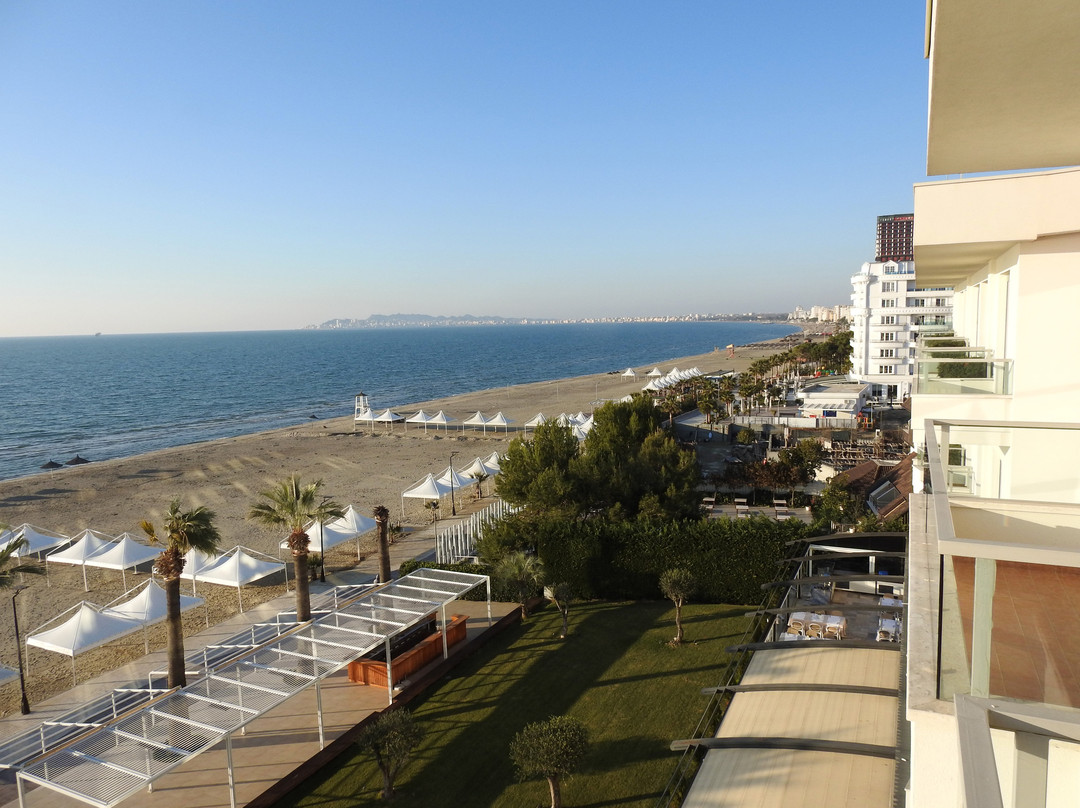 Premium Beach Hotel主图
