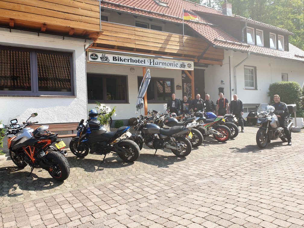 Biker-Hotel Harmonie主图