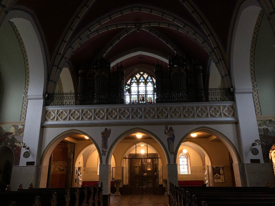 St. Martin's Parish Church-布莱德必去景点