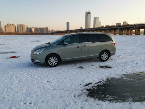 爱斯特酒店主图