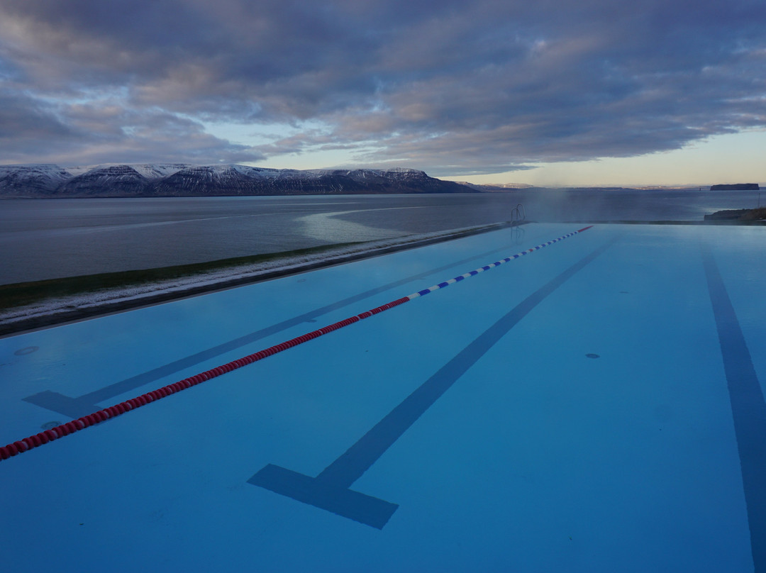 Thermal bath Hofsos, Iceland景点图片