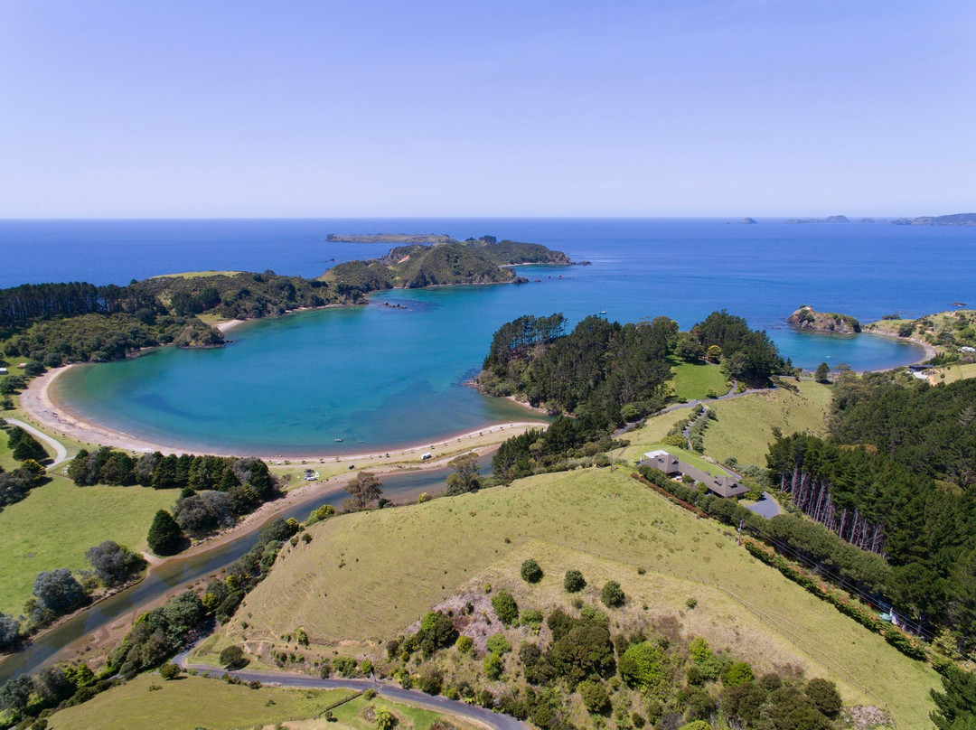 Waiwurrie Coastal Farm Lodge主图