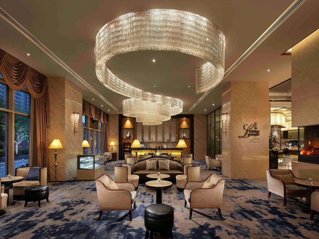 郑州希尔顿酒店主图