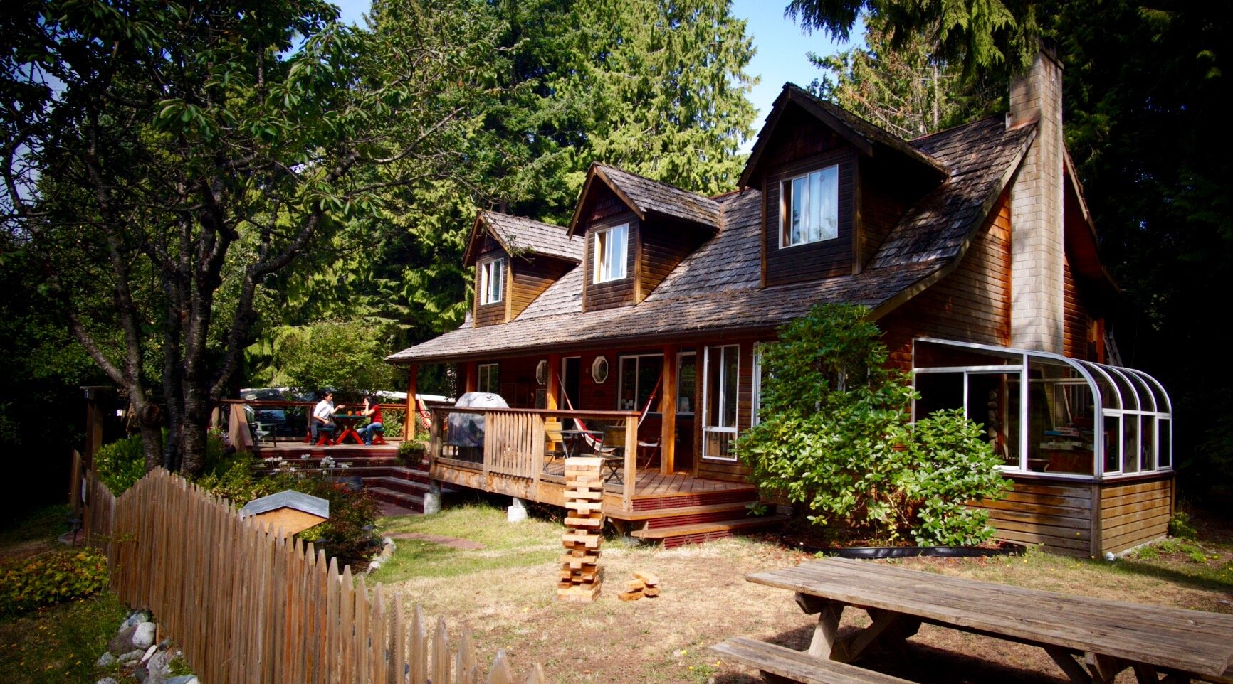Up The Creek Backpacker's Lodge-官方