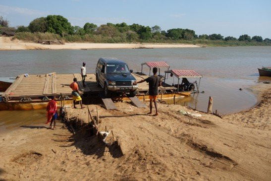 Manambolo River景点图片