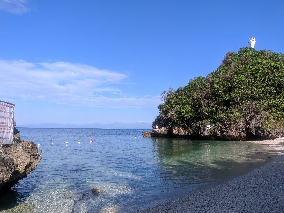 Tatlong Pulo Beach景点图片