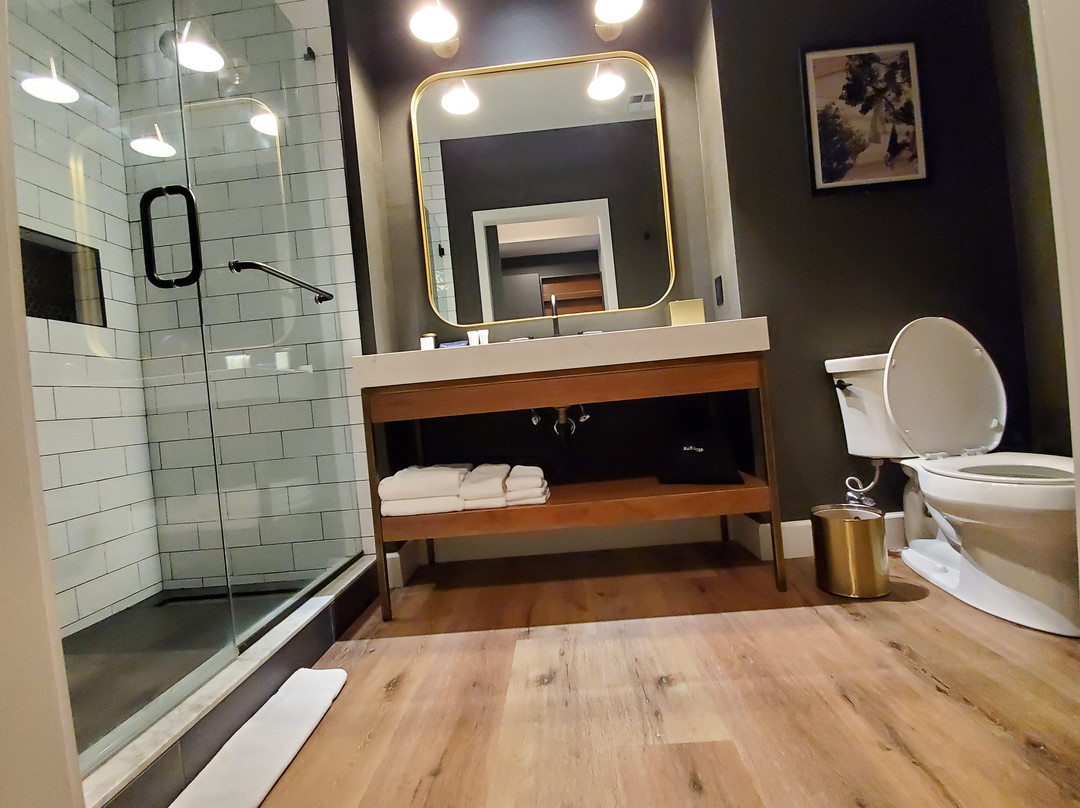 The Blake Hotel主图