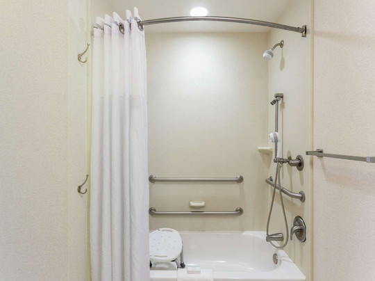 Hampton Inn Ozark主图