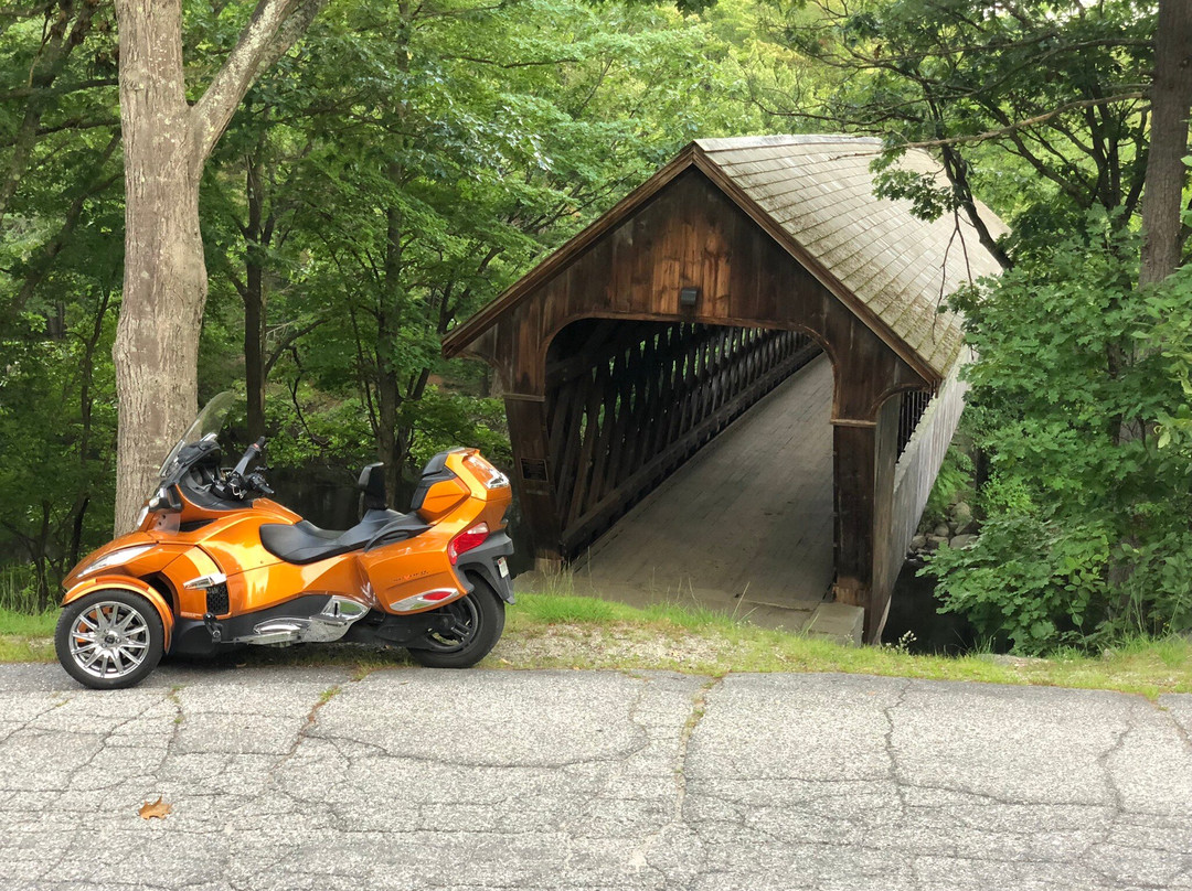 Henniker Covered Bridge景点图片