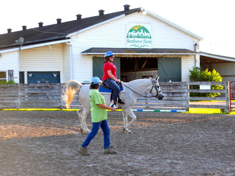 Sunburst Horsemanship School-列克星敦必去景点