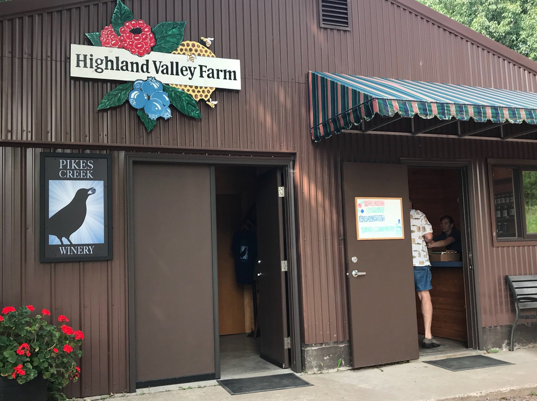 Highland Valley Farm景点图片