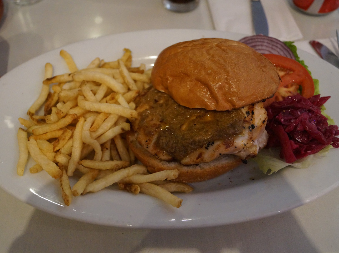 贝斯维斯特奥克兰机场套房酒店主图