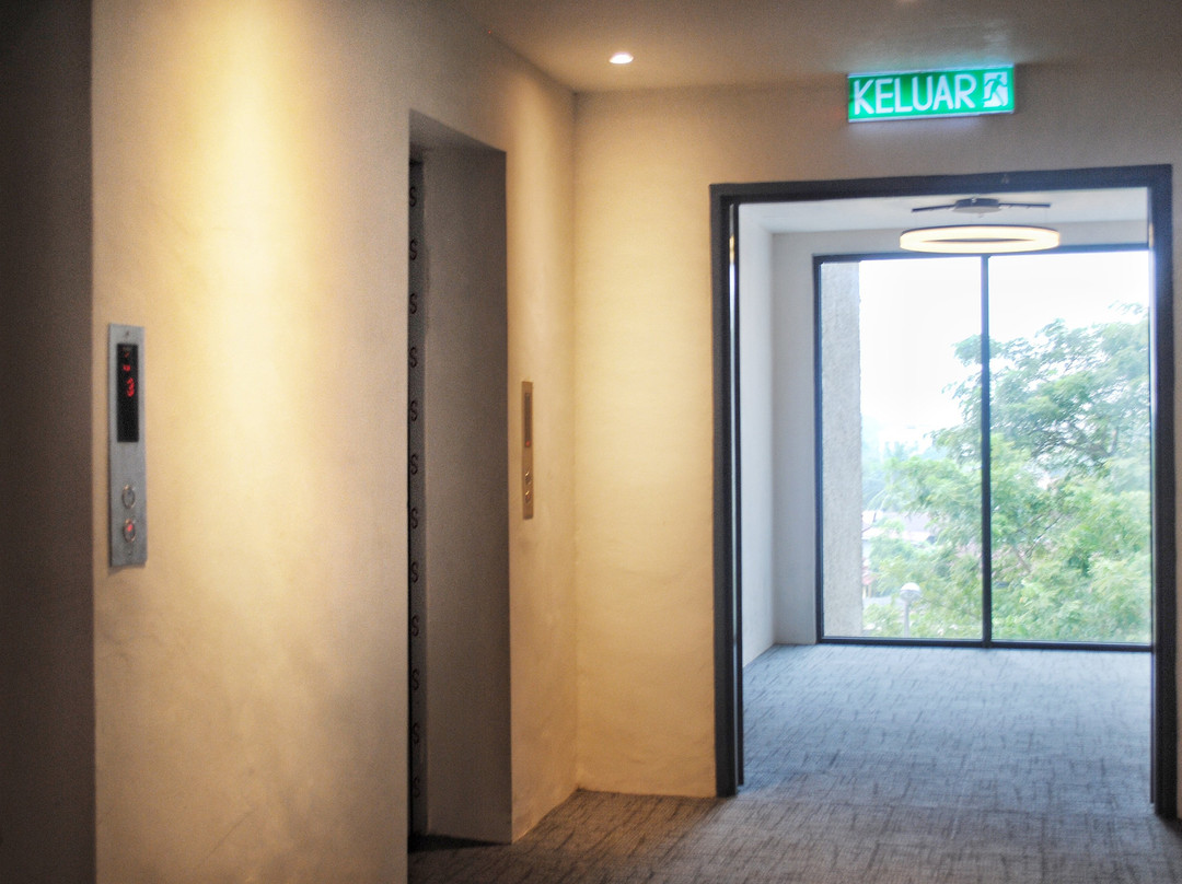 T+ Premium Hotel主图