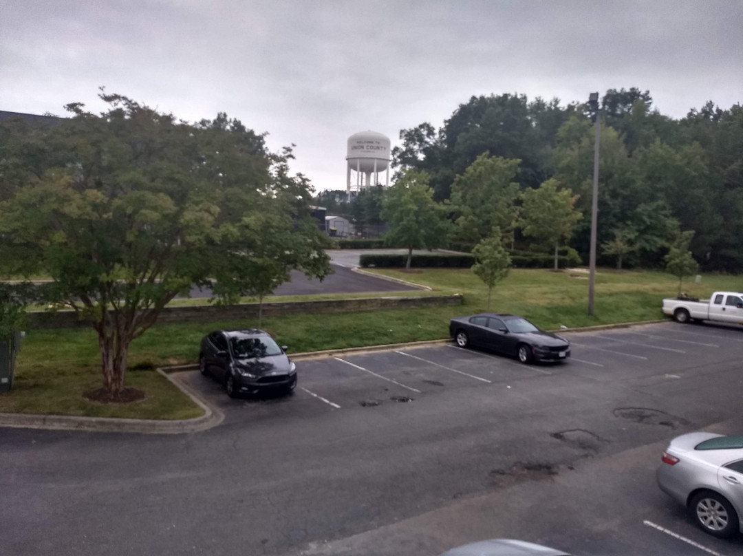 Quality Inn & Suites Matthews - Charlotte主图