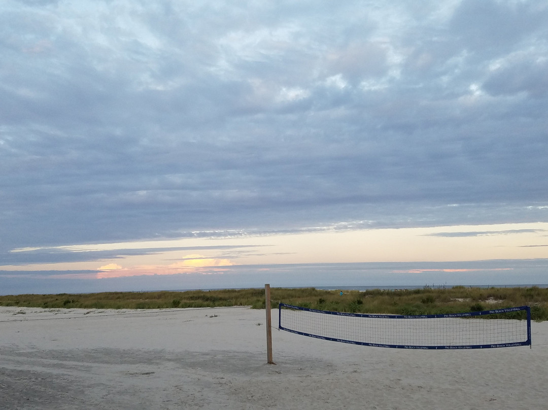 Paradise Oceanfront Resort主图