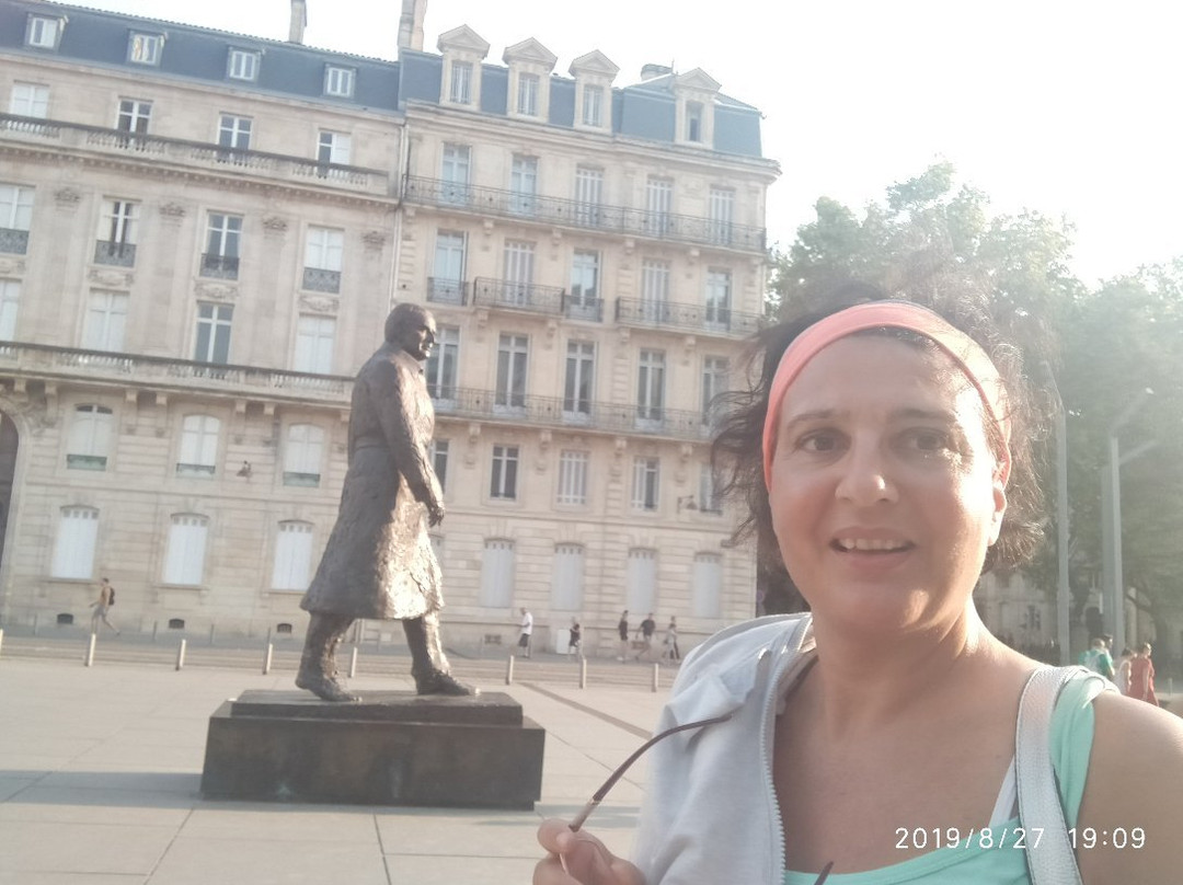 La statue de Jacques Chaban Delmas-波尔多必去景点