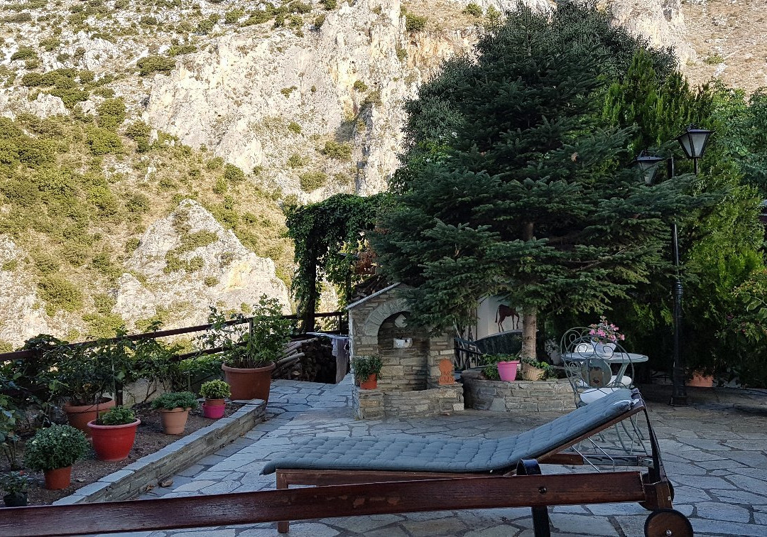 Archontiko Stafilopati主图