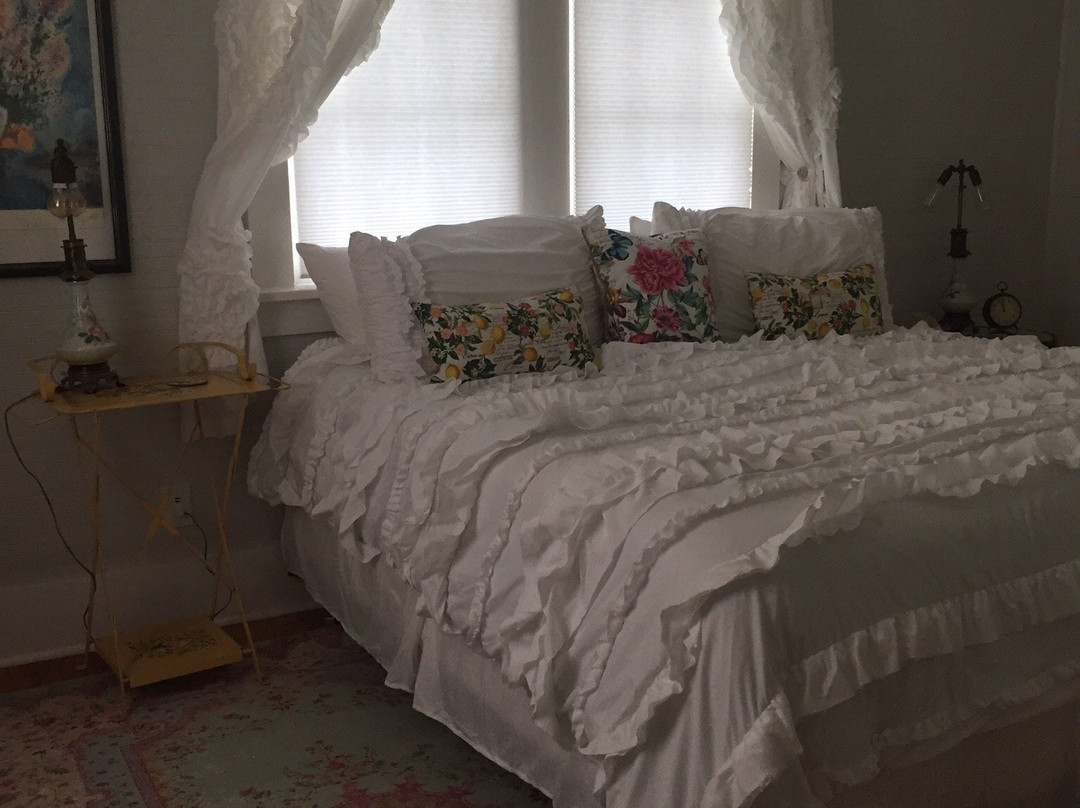 The Bryan House-Mission必去景点