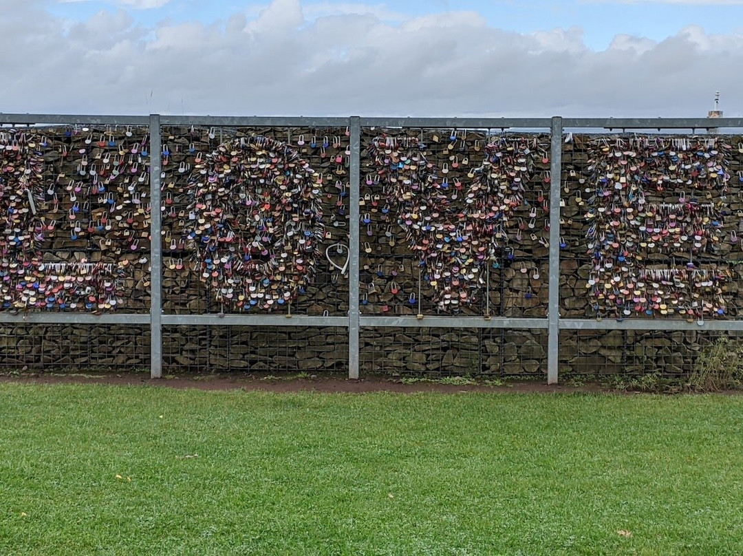 Wall Of Love景点图片