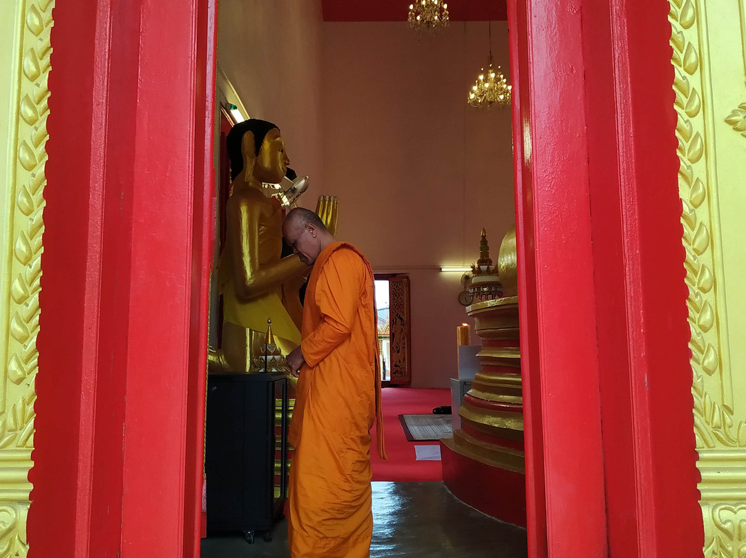 Wat Mongkol Nimit-Talat Yai必去景点