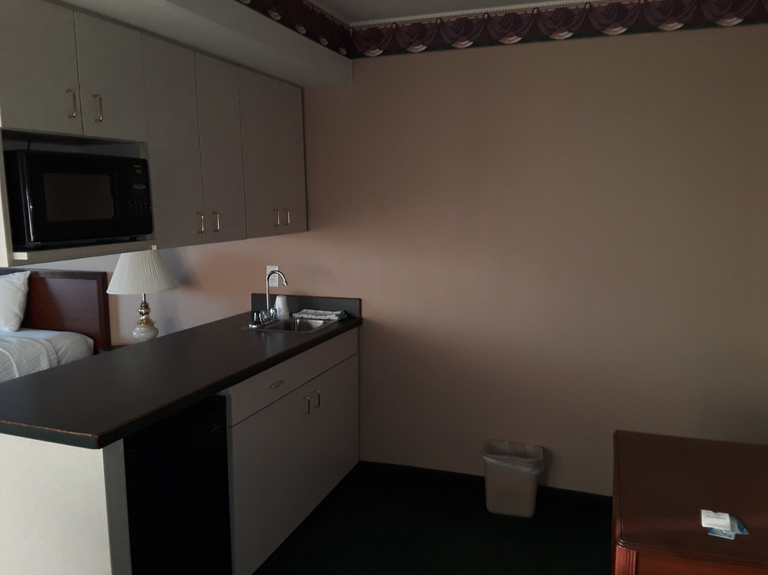 FairBridge Inn & Suites Miles City主图