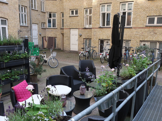 安徒生酒店主图