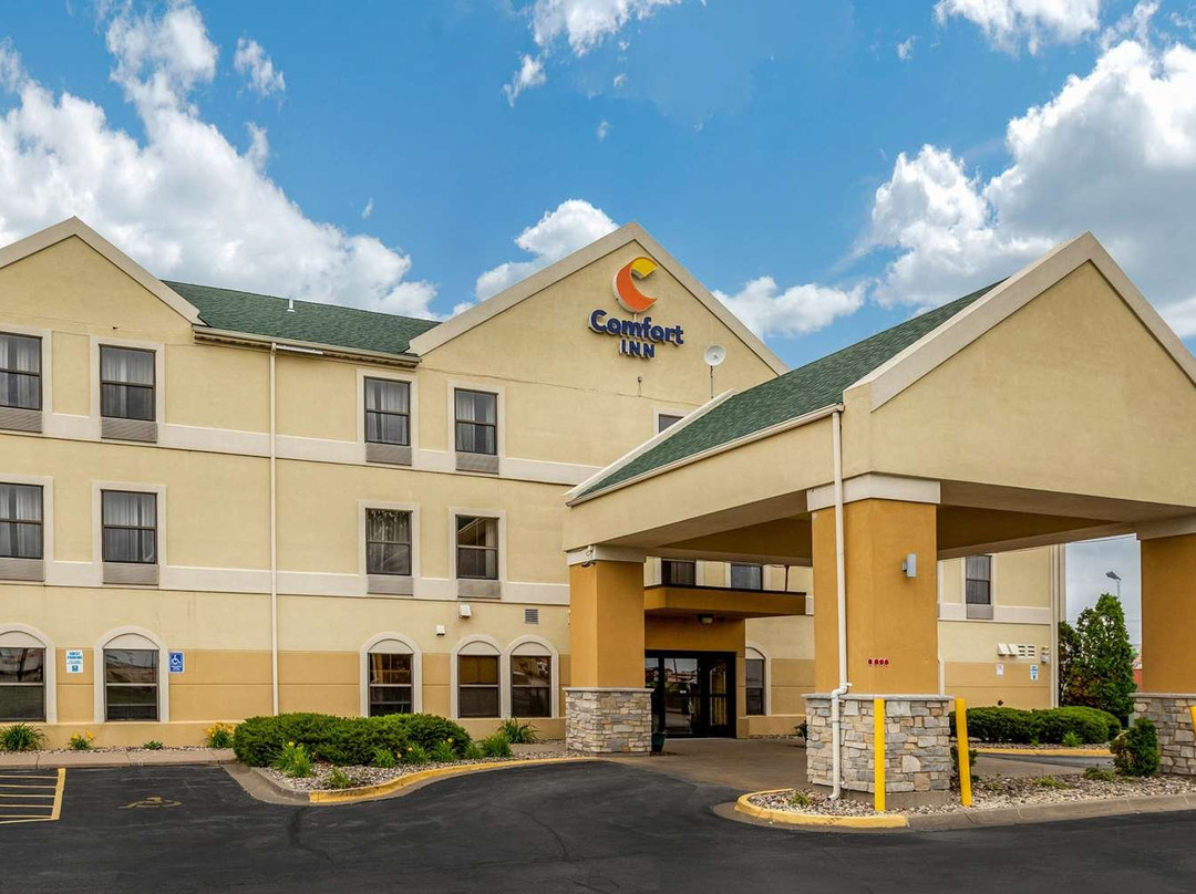 Comfort Inn Walcott near Davenport主图