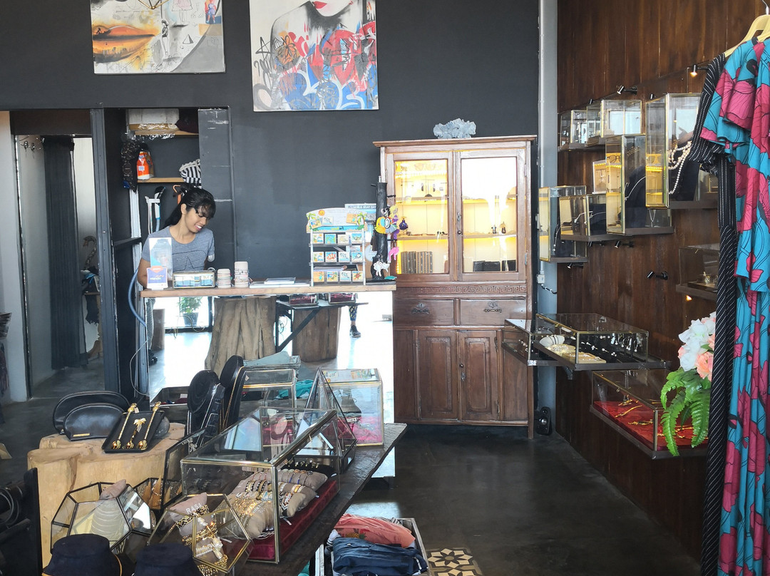 Magnolia Boutique Komodo景点图片